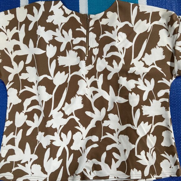 Melloday Large Tan\White Pullover Scoop-Neck - Picture 5 of 7